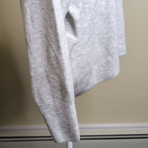 Vince Camuto XL Light Gray Silver Long Dolman Sleeve Turtle Neck Sweater, NEW - Picture 6 of 12